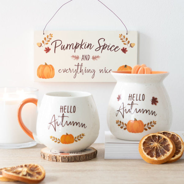 Schild "Pumpkin Spice & Everything Nice"
